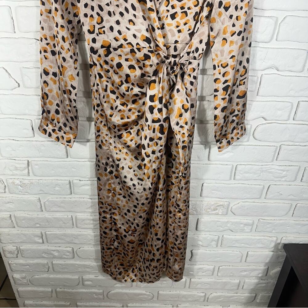 NEW Dress Forum Untamed Surplice Cheetah Wrap Midi Dress Size Small - Picture 8 of 11